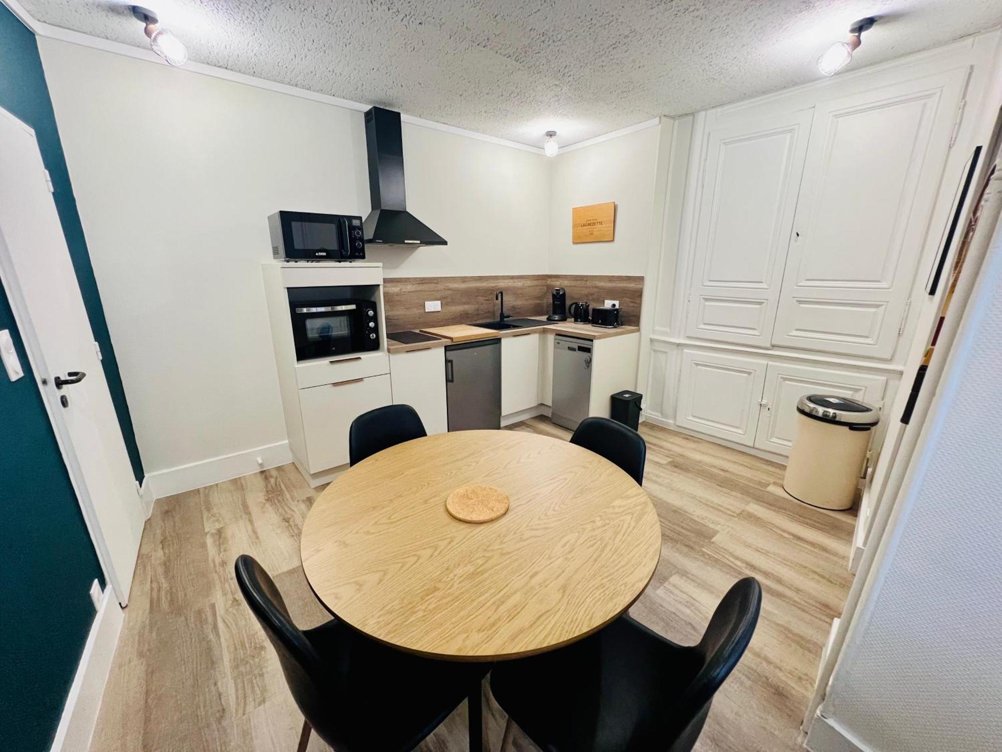 Ferienwohnung Le Coeur De Bourges Exterior foto